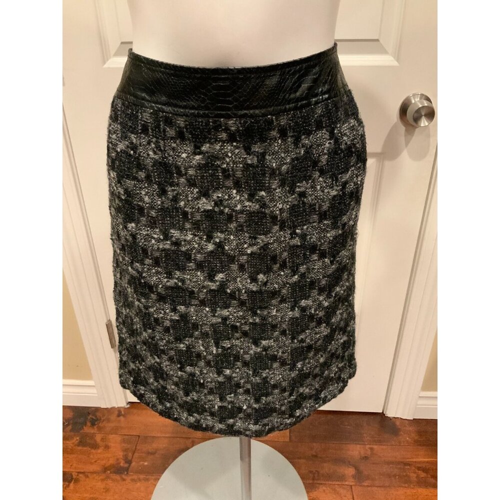 Tory Burch Black & Gray Houndstooth Tweed Pencil Skirt w/ Leather Waist, Size 6